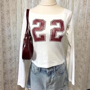 Hollister 22 Graphic Off The Shoulder Long Sleeve White Top Size‎ XS Preppy